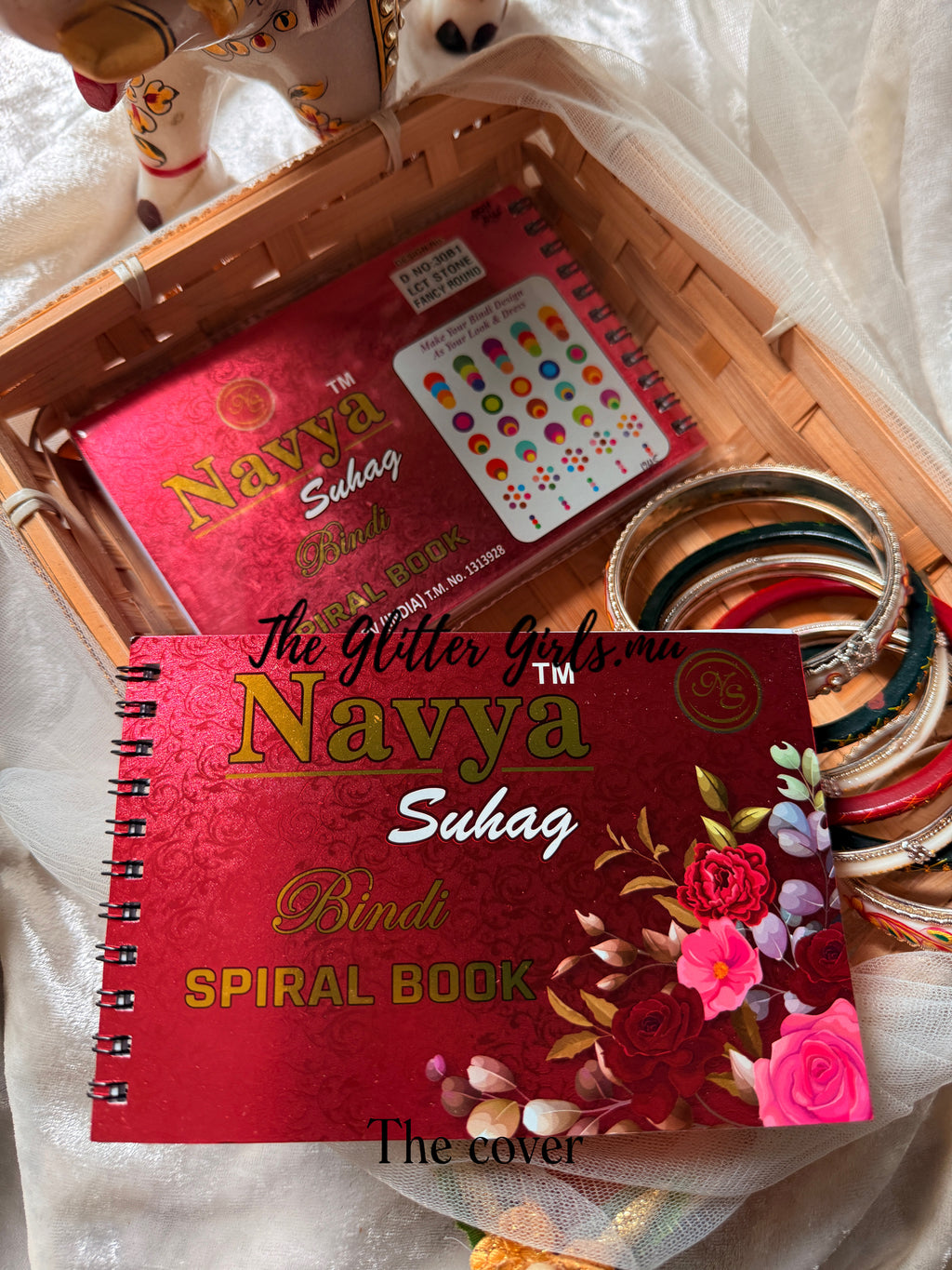 Navya bindi book (D NO 30B1 LCT FANCY ROUND)