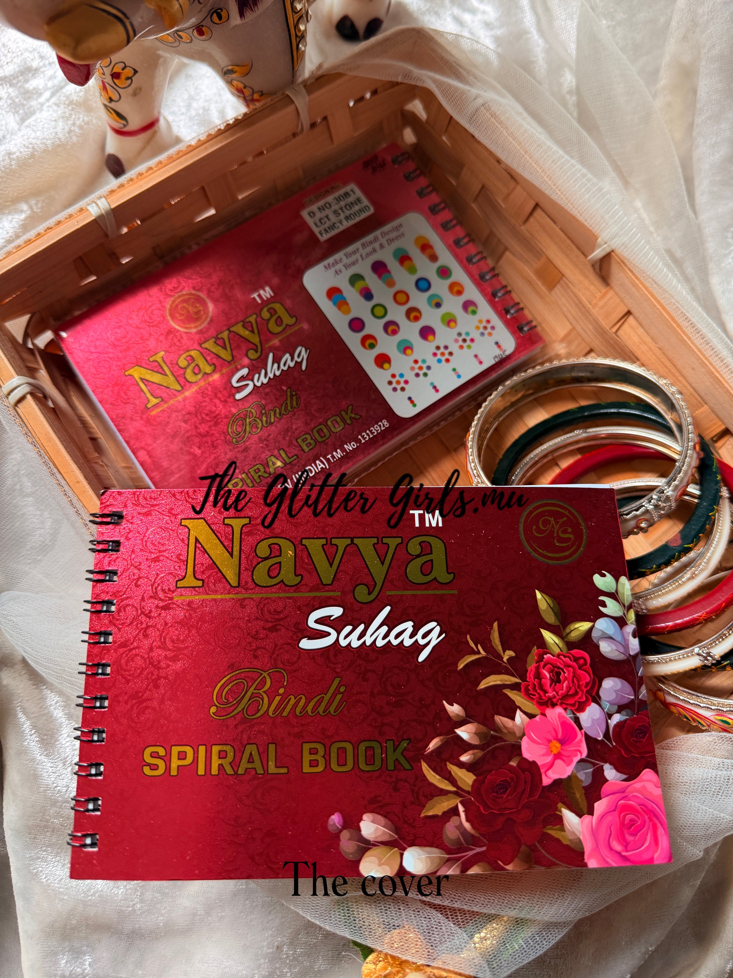 Navya bindi book (D NO 30B1 LCT FANCY ROUND)