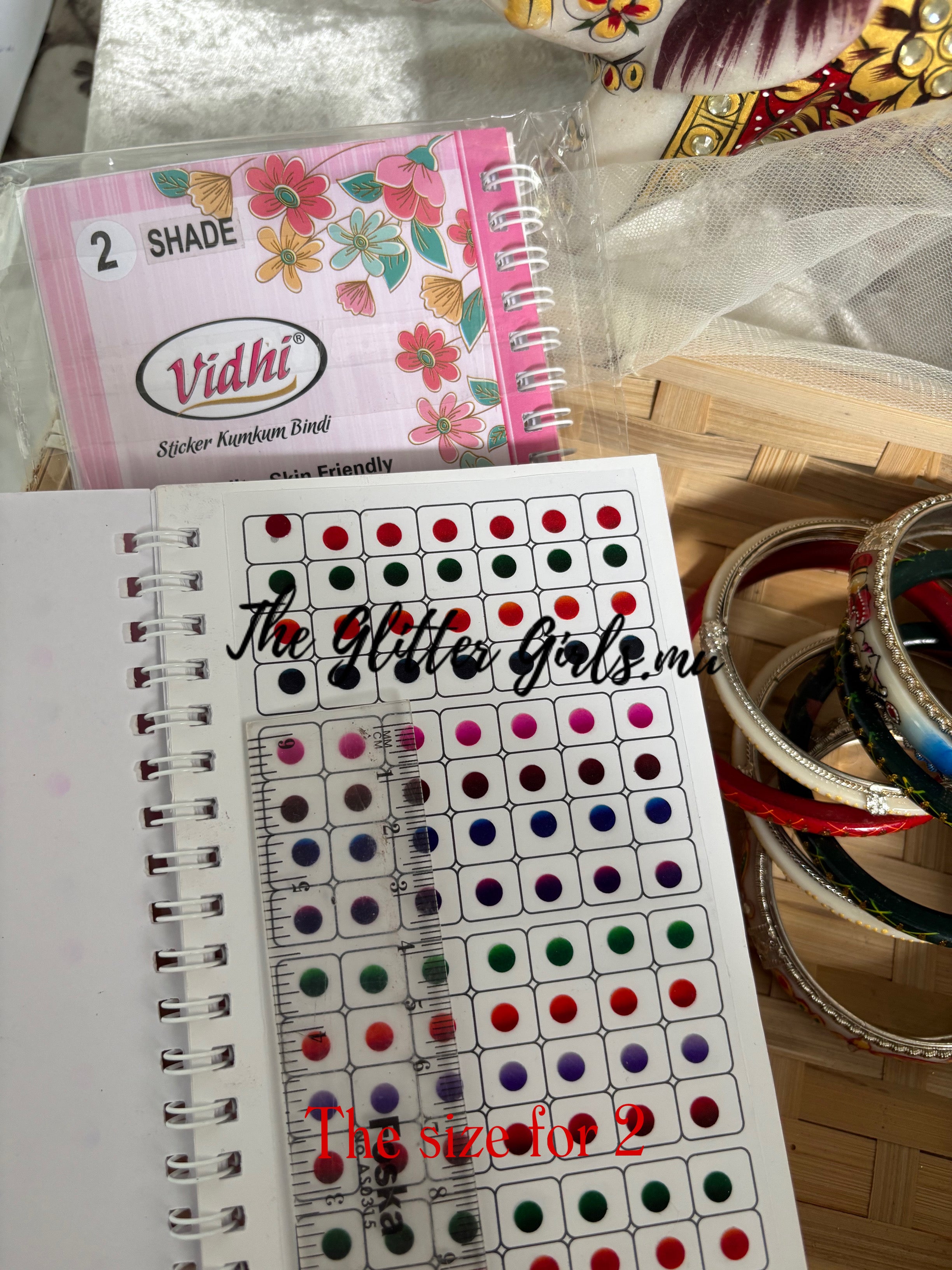 Vidhi plain bindi(shade)