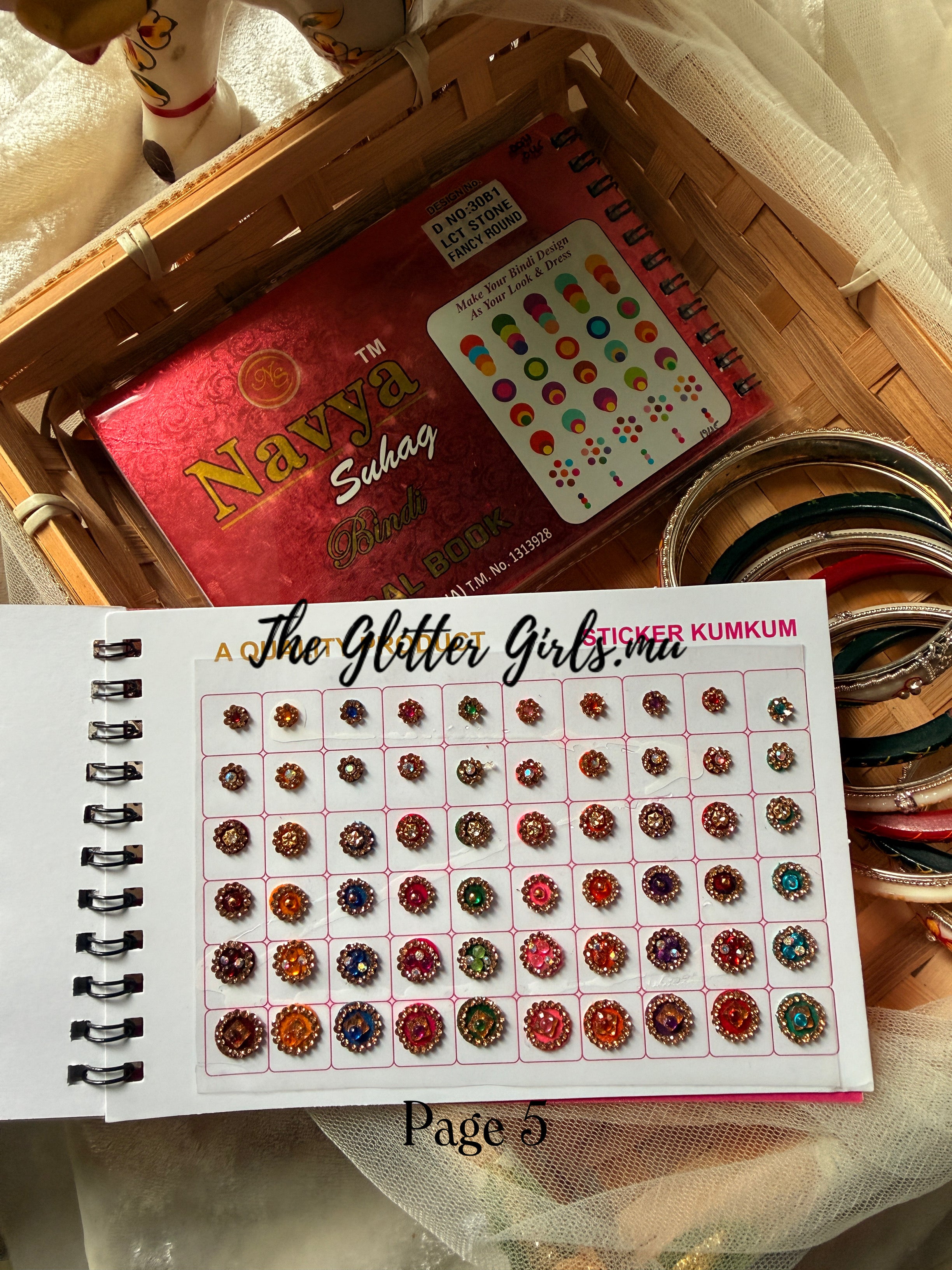 Navya bindi book (D NO 30B1 LCT FANCY ROUND)