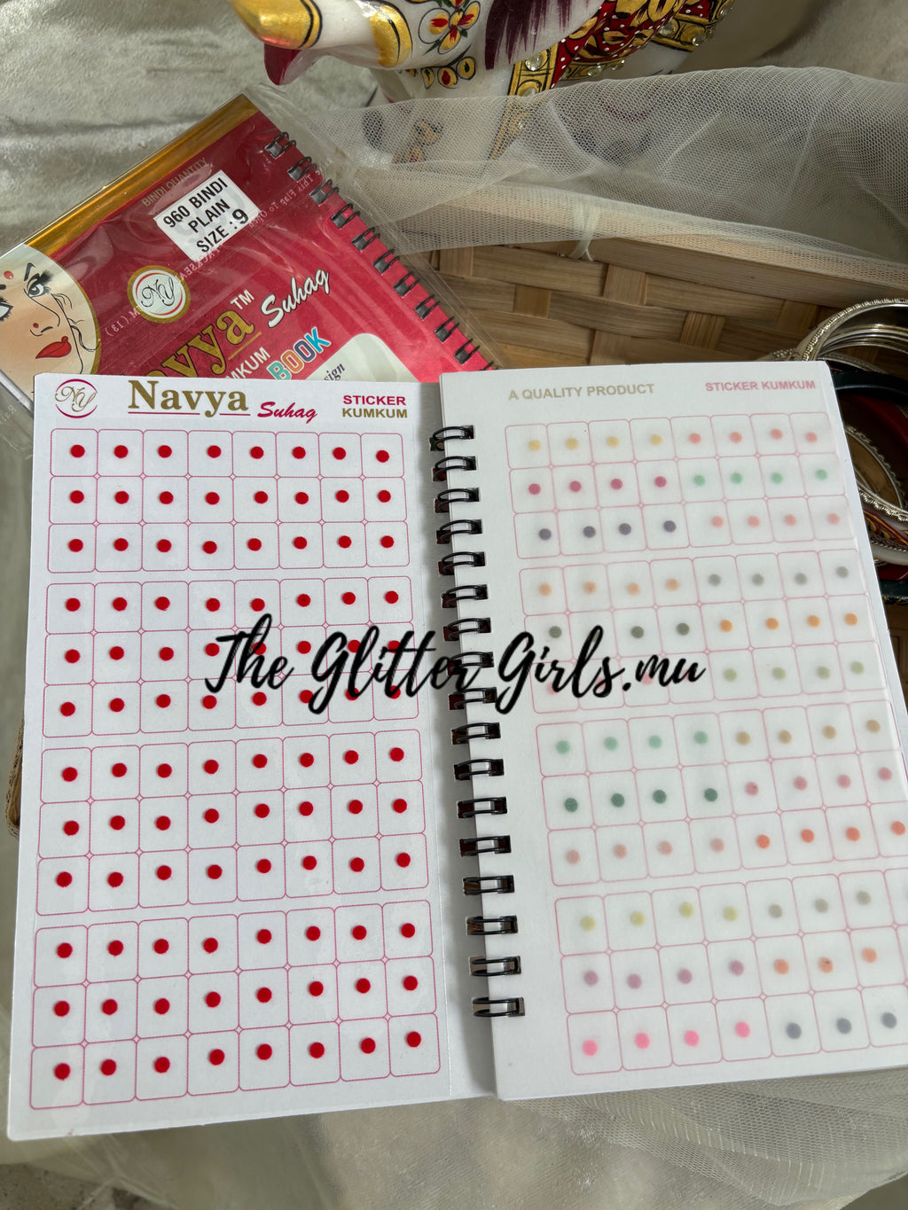 Navya (960 bindi plain-size 9)