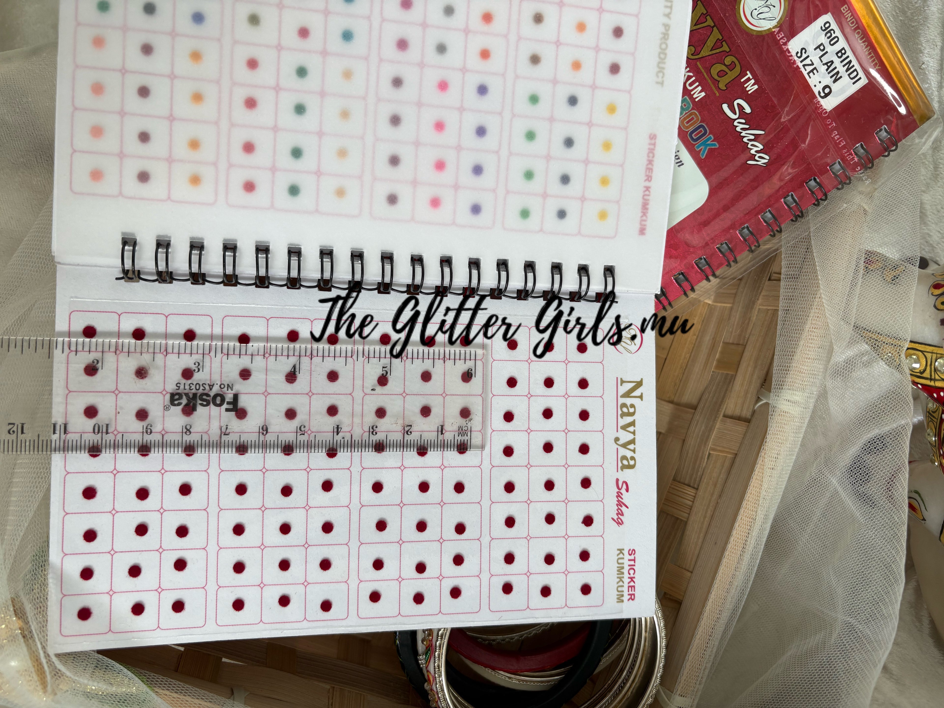 Navya (960 bindi plain-size 9)