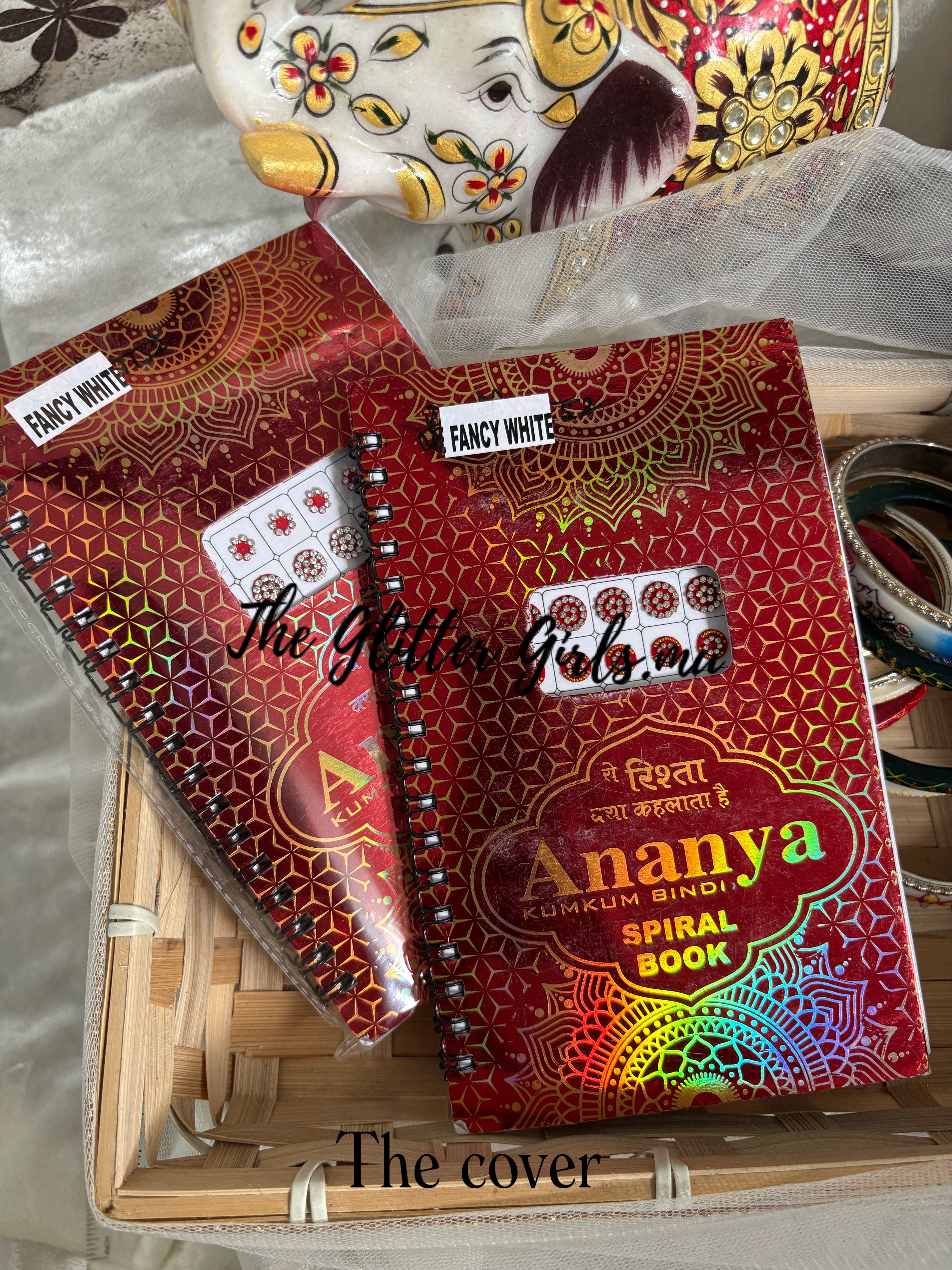 Annaya (with white stone)