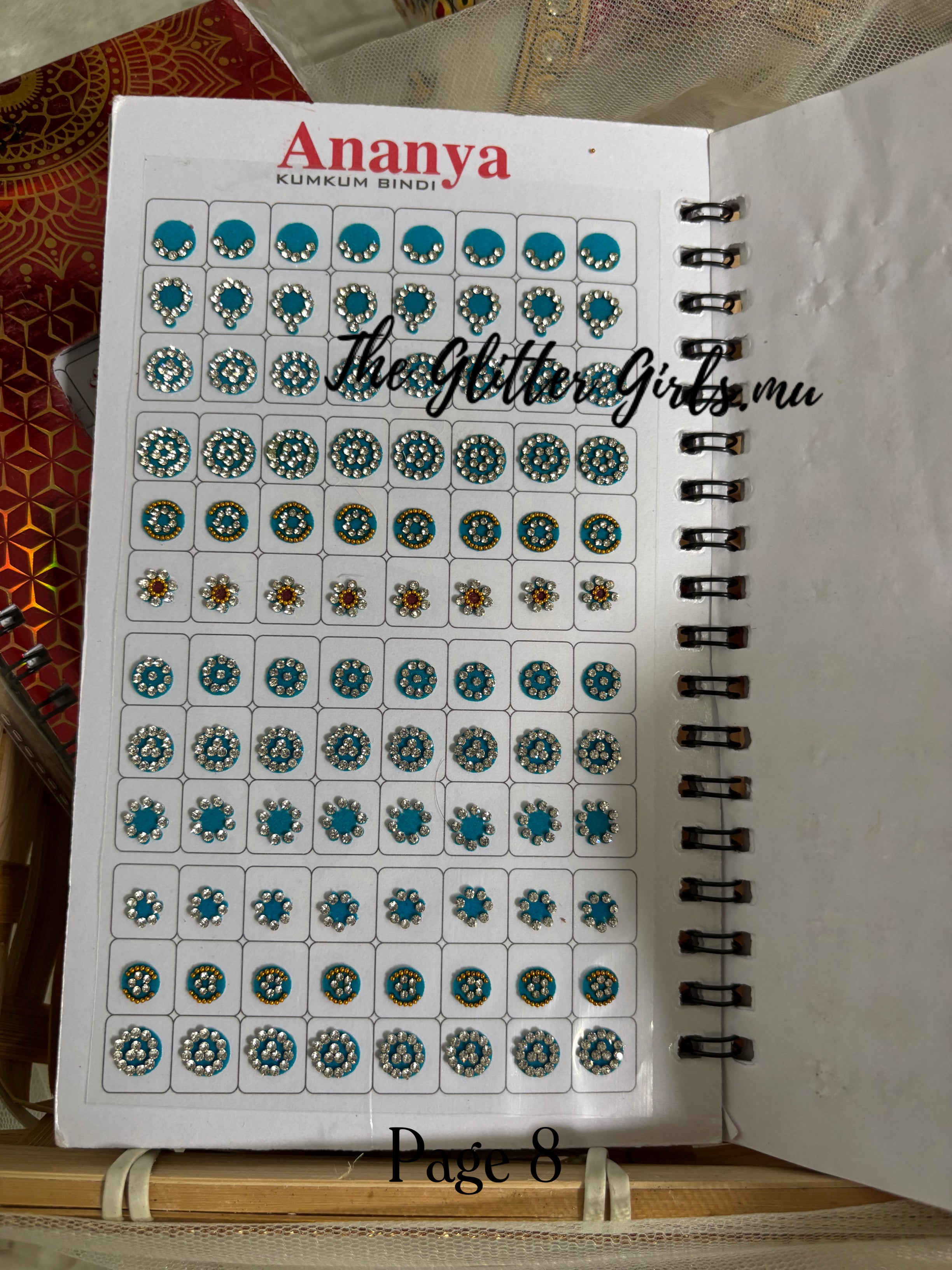 Annaya (with white stone)