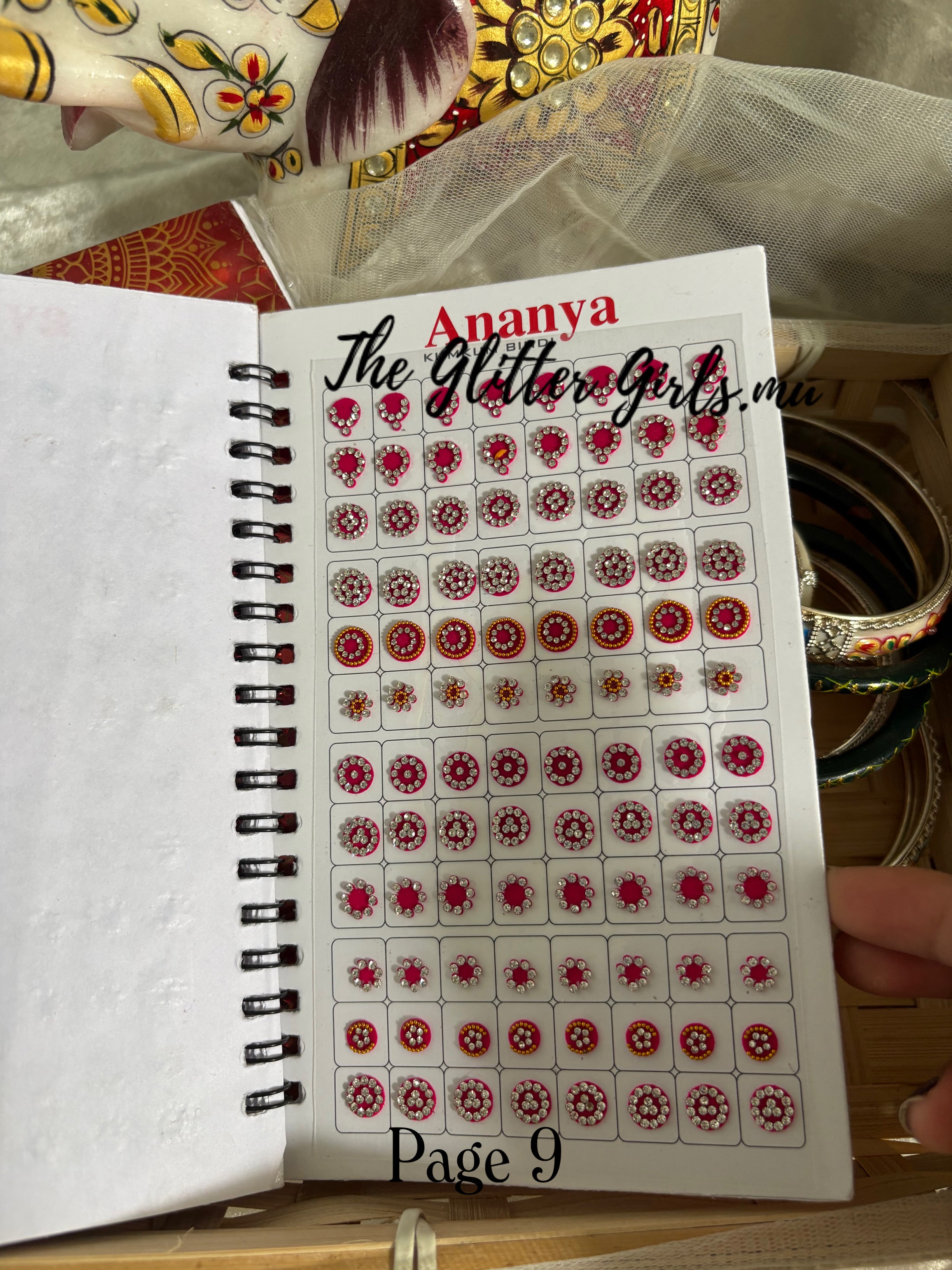 Annaya (with white stone)